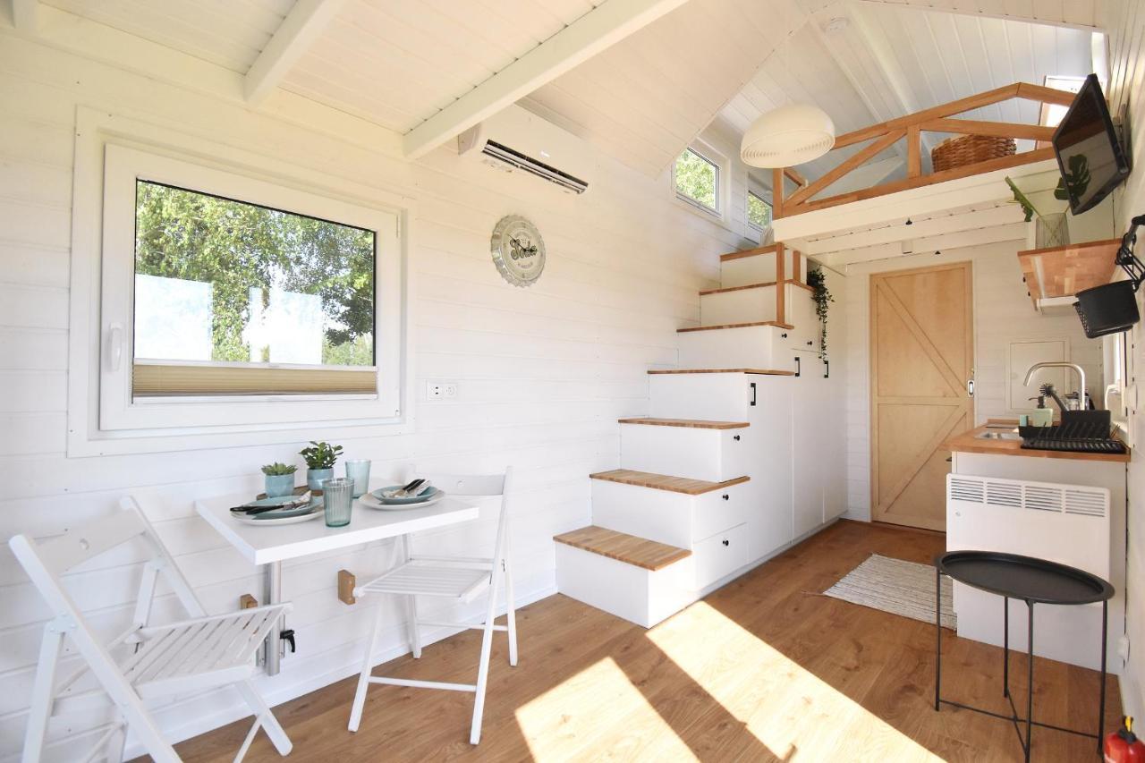 Dadaj Park - Tiny House Villa Biskupiec  Eksteriør billede