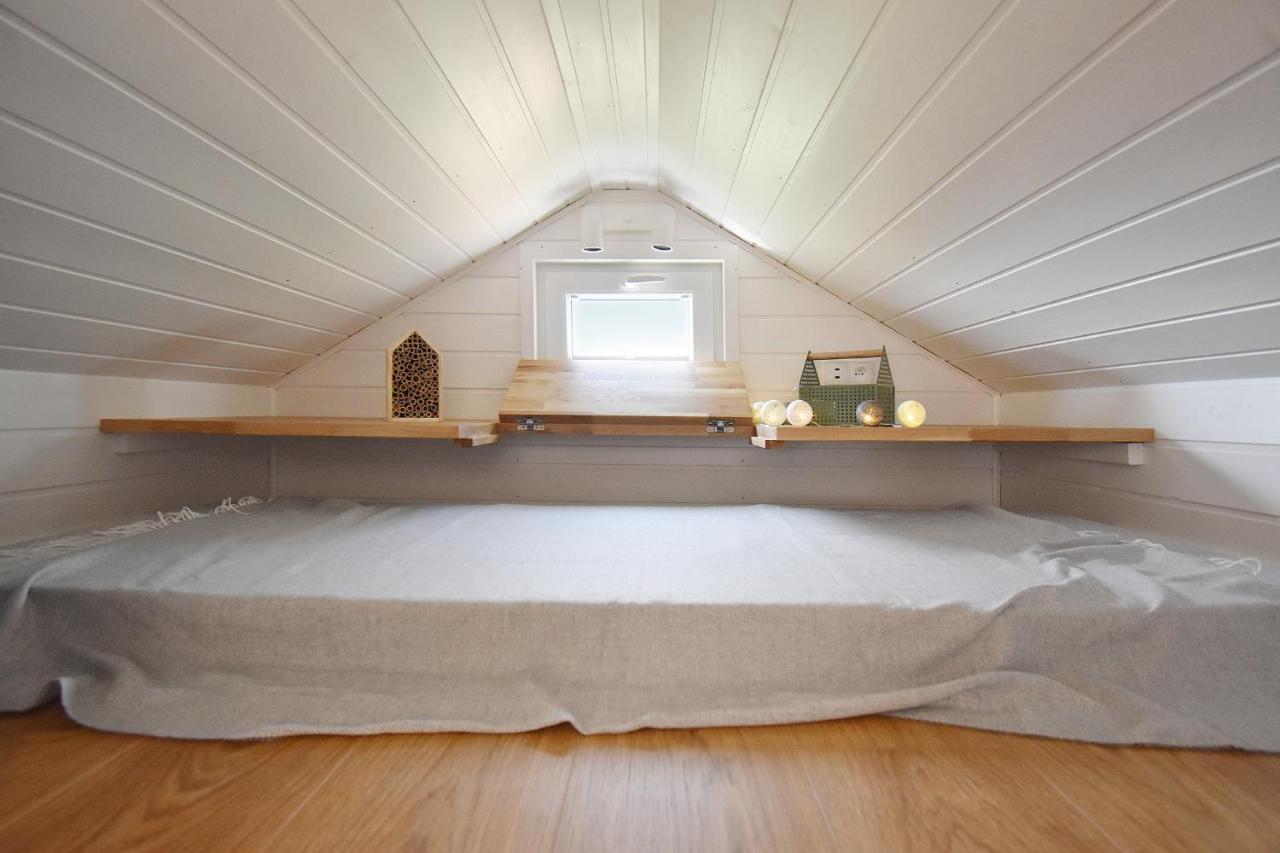 Dadaj Park - Tiny House Villa Biskupiec  Eksteriør billede